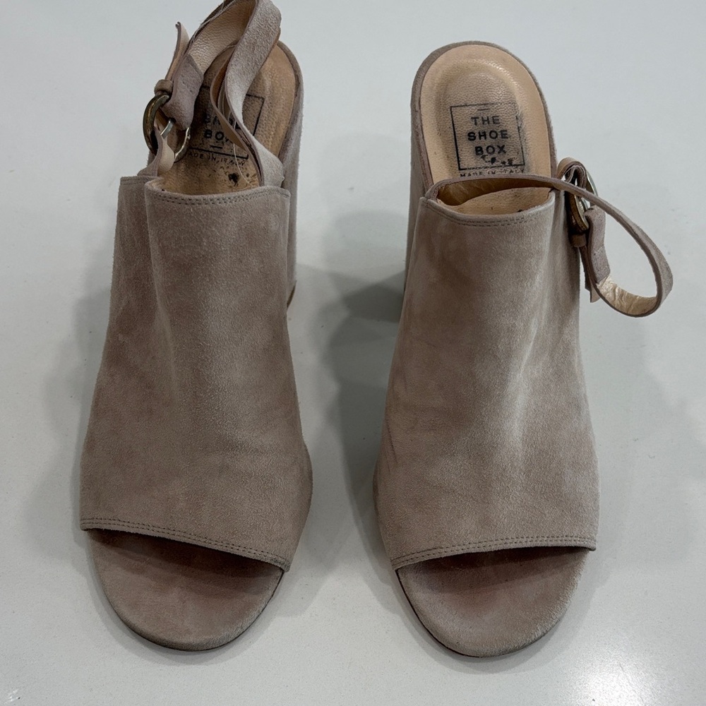 Women's Tan Suede Mules Size 38